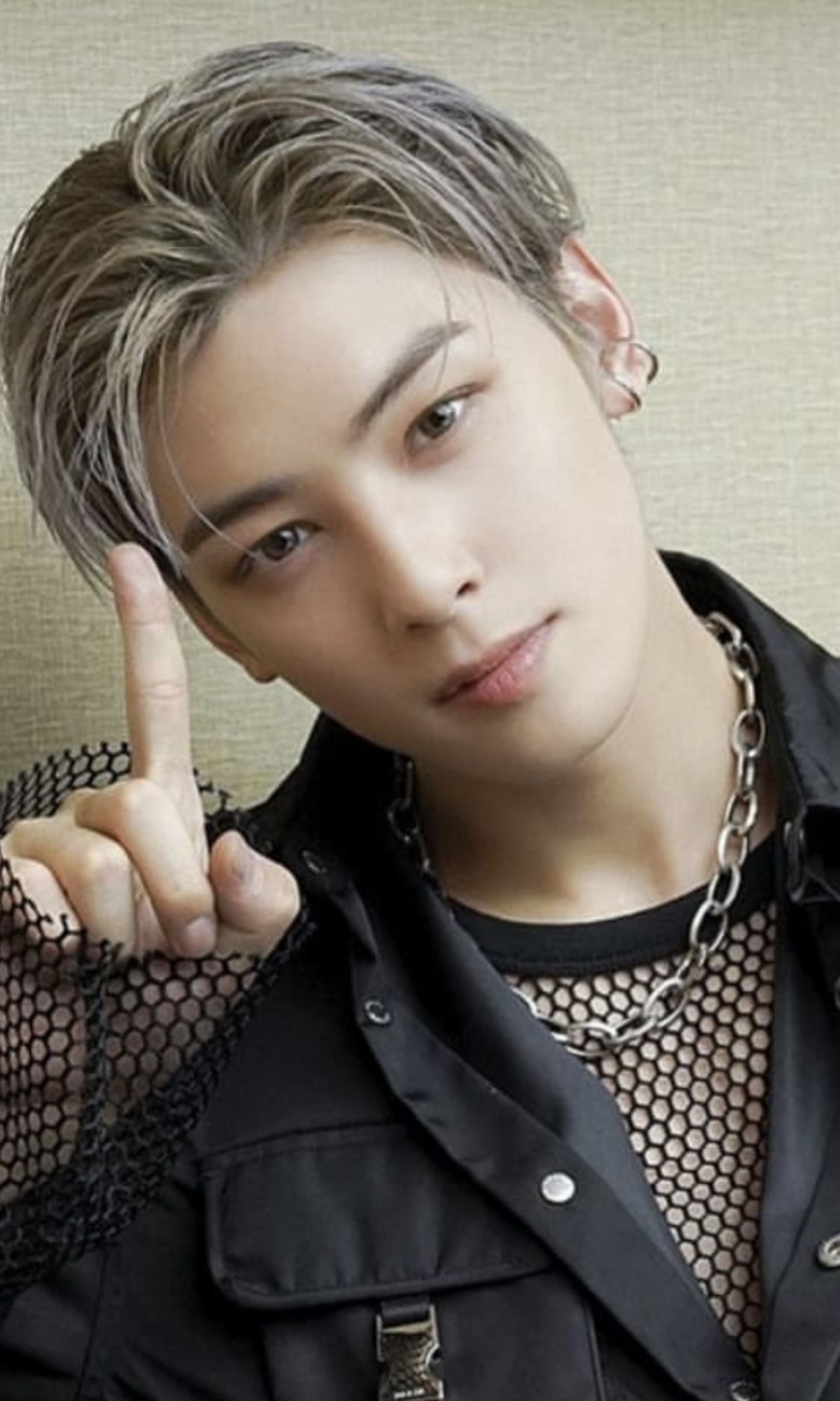 Latest photo of Eunwoo (ASTRO)