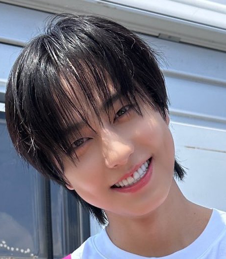 Behind-the-scenes cut of Taki (&TEAM)