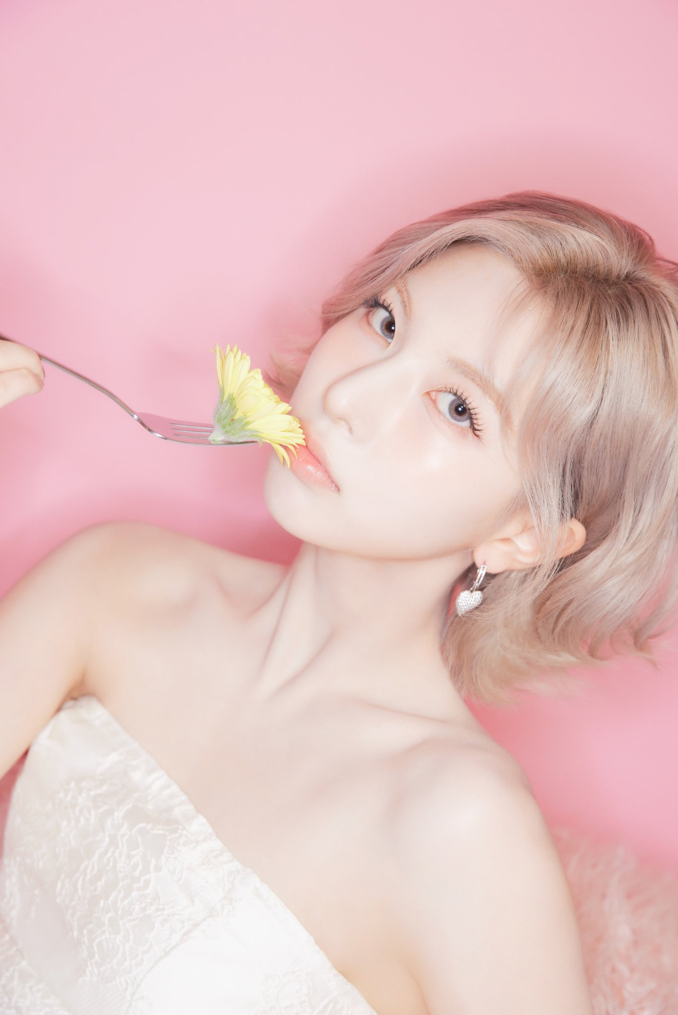 Recent activity shot of BAE (NMIXX)