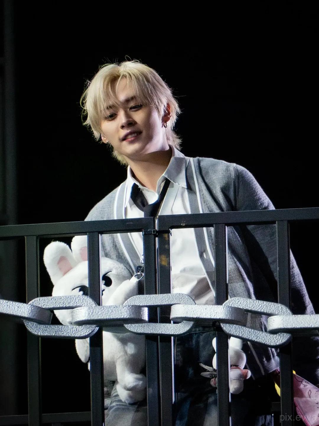 A moment captured by Stray Kids's fan