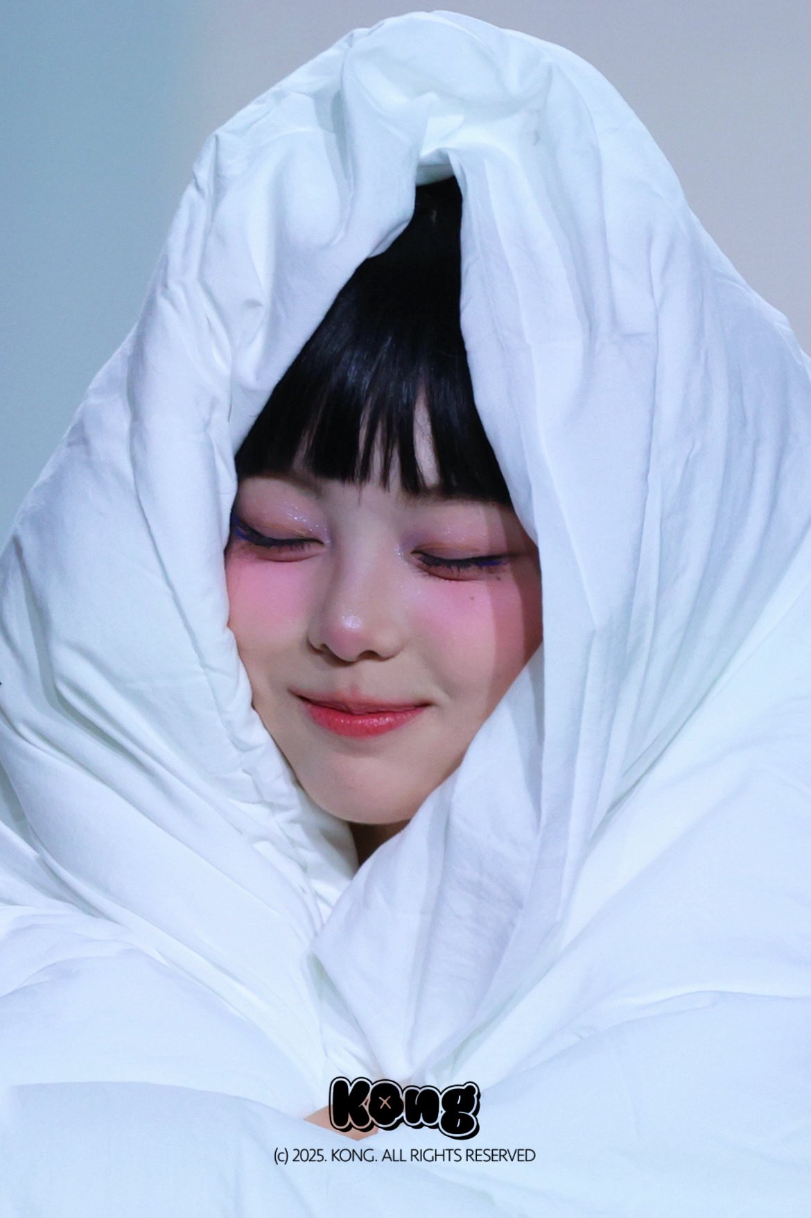 A moment captured by Ian (Hearts2Hearts)'s fan