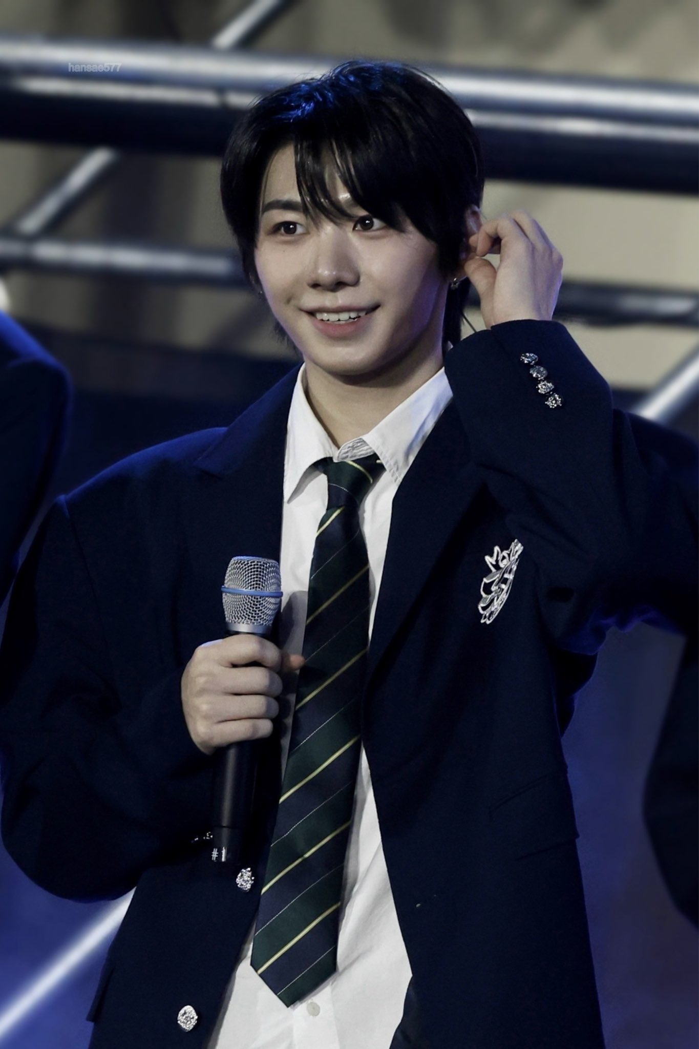 A moment captured by Park Han (AHOF)'s fan
