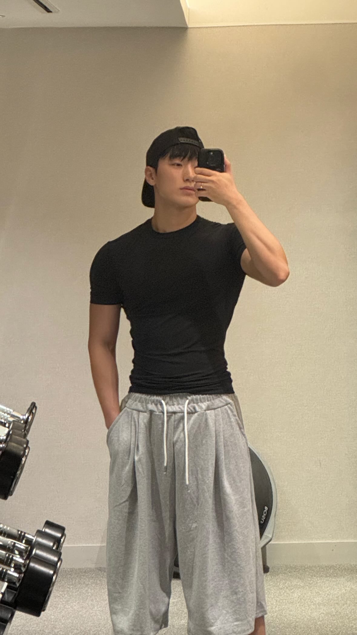 Behind-the-scenes cut of San (ATEEZ)