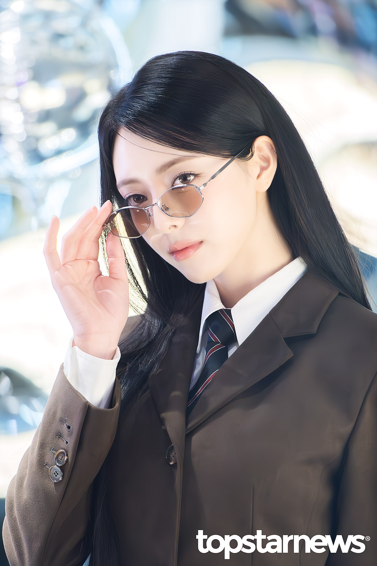 Recent activity shot of Yuna (ITZY)