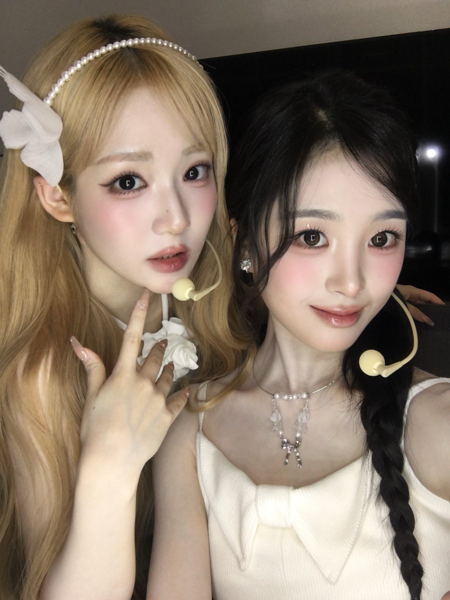 A moment captured by tripleS's fan