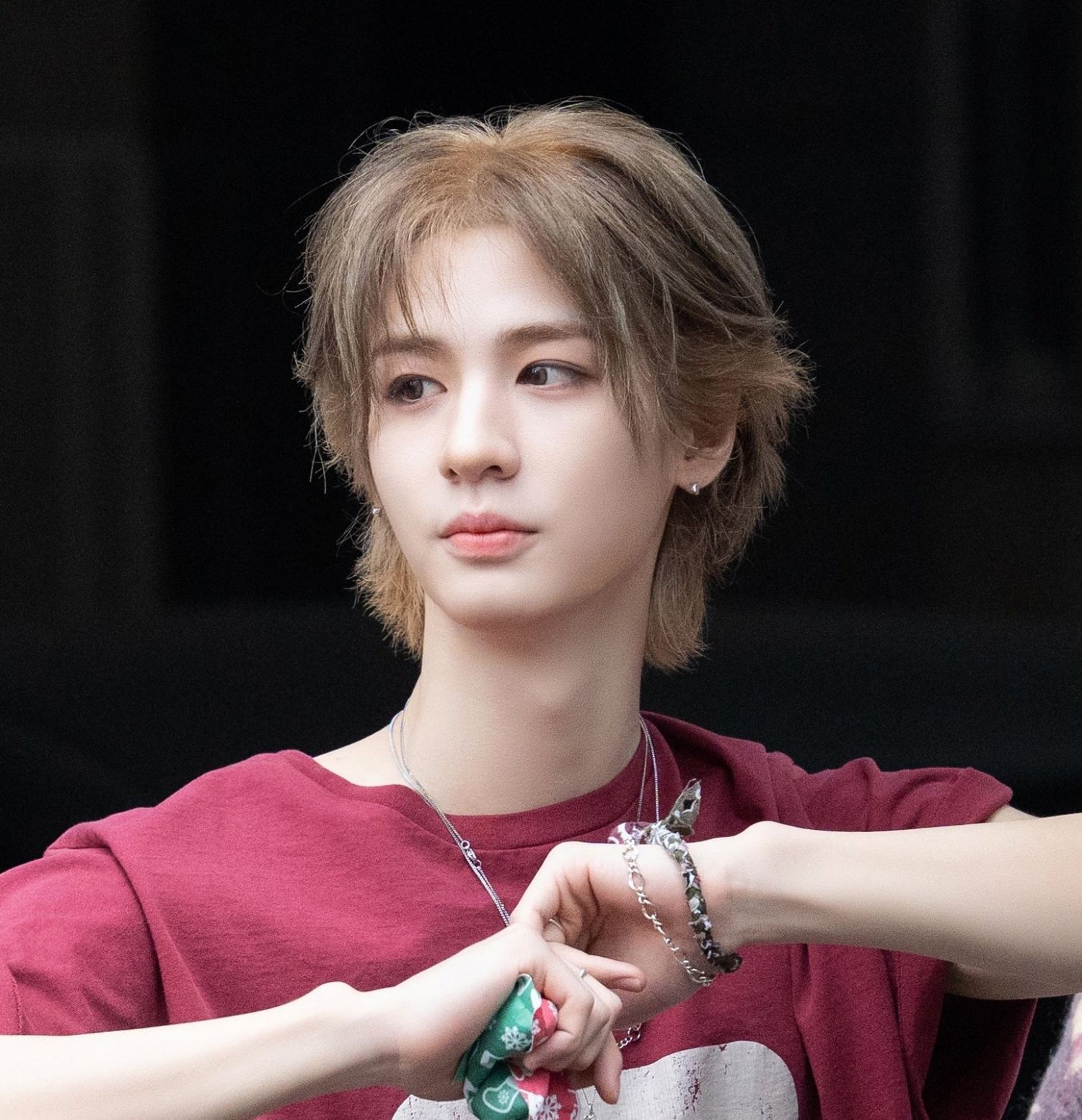 Behind-the-scenes cut of Leehan (BOYNEXTDOOR)