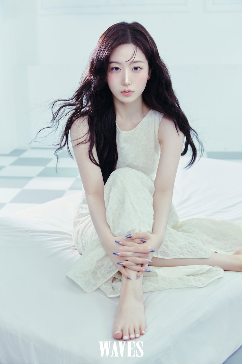 Behind-the-scenes cut of NMIXX