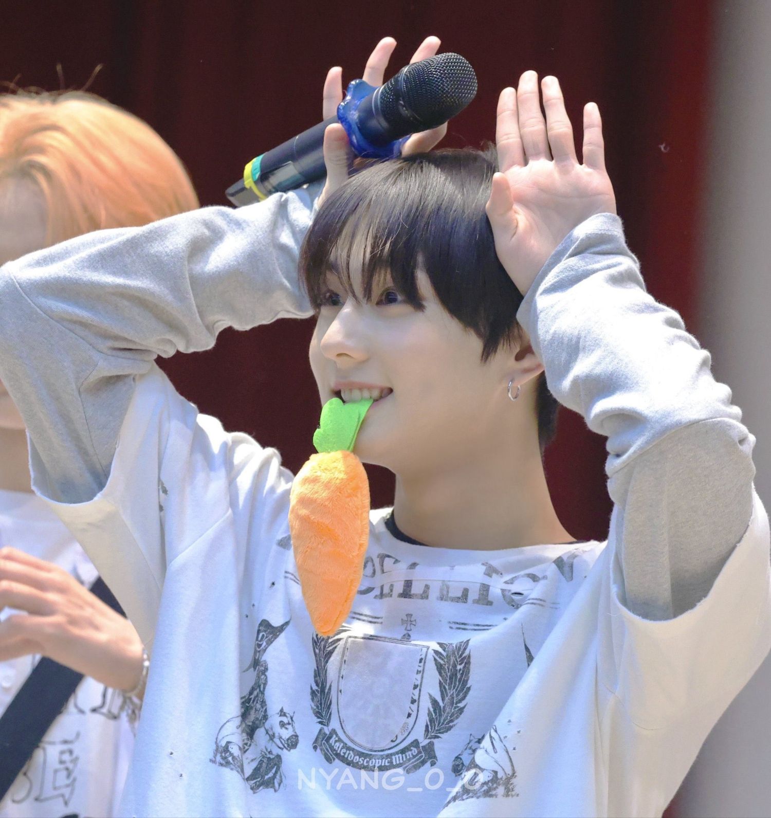 Latest photo of Jungwon (ENHYPEN)