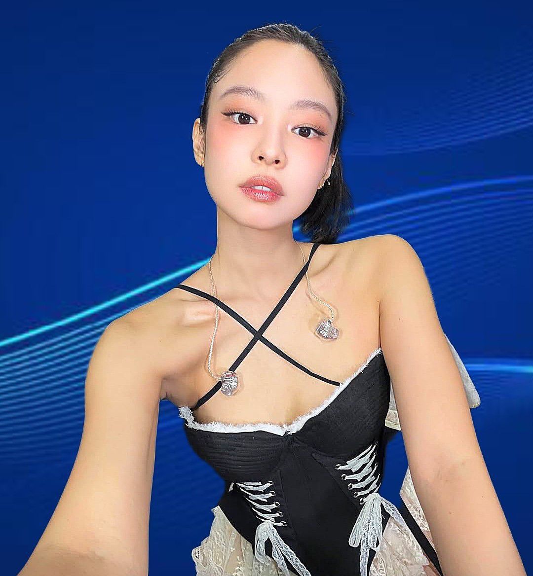 Behind-the-scenes cut of Jennie (BLACKPINK)