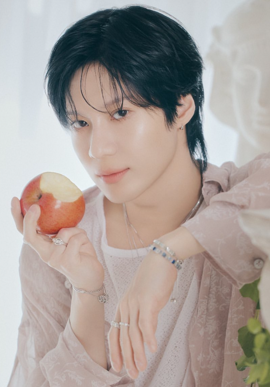 A moment captured by Taemin (SHINee)'s fan