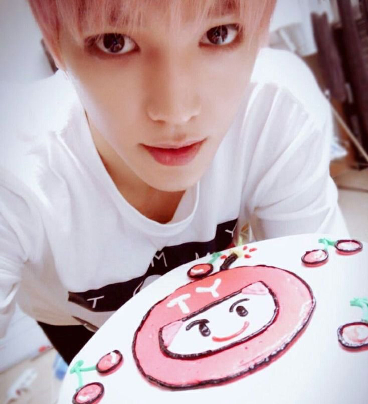 A moment captured by Taeyong (NCT 127)'s fan