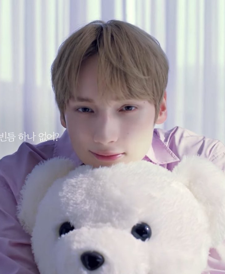 Behind-the-scenes cut of HueningKai (TOMORROW X TOGETHER)