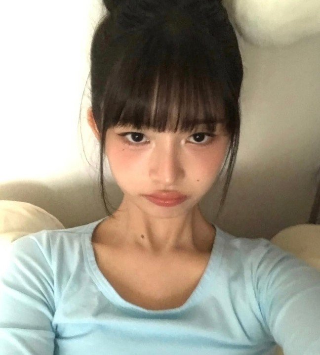 Latest photo of Rei (IVE)