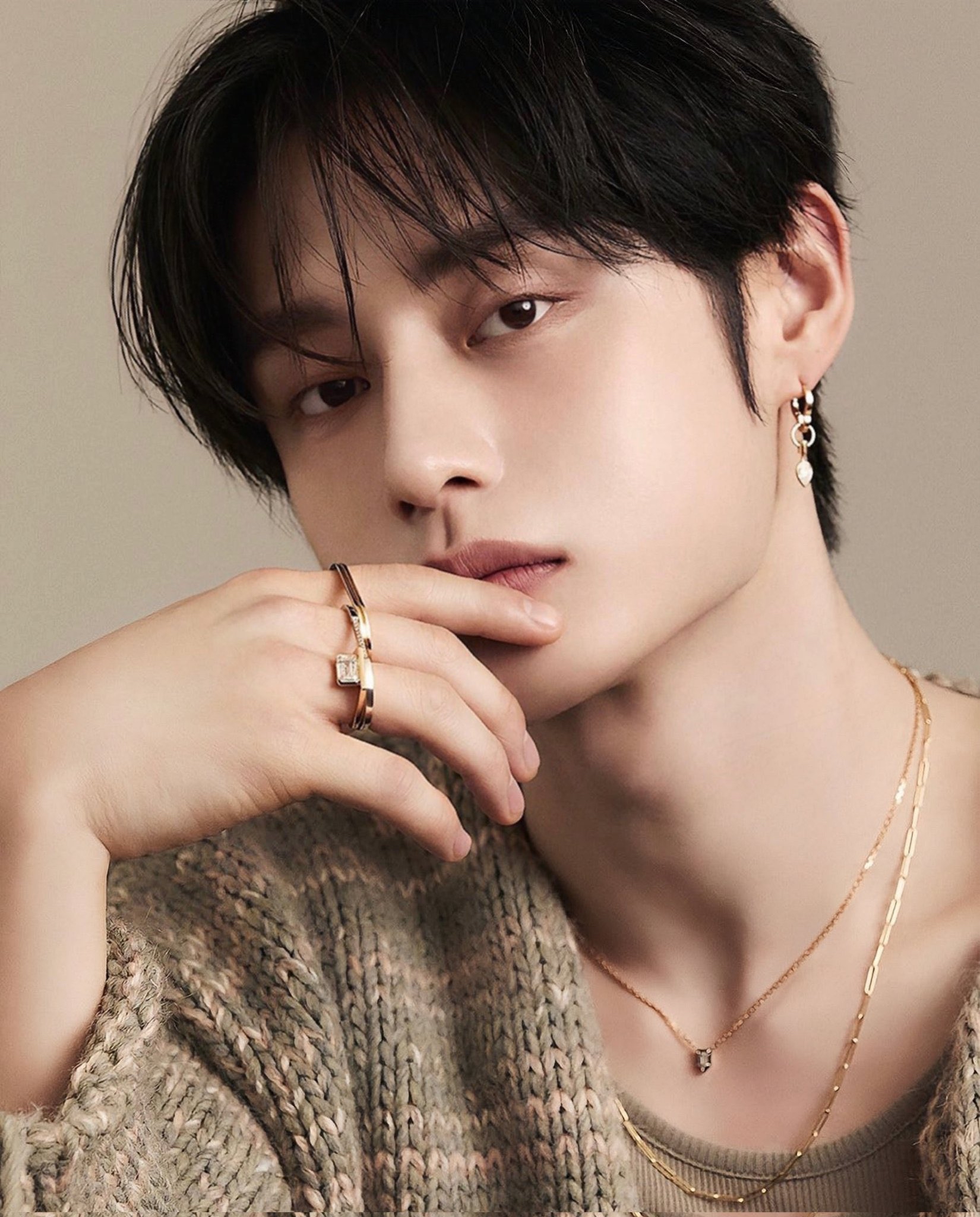 Recent activity shot of Kim Jiwoong (ZEROBASEONE)