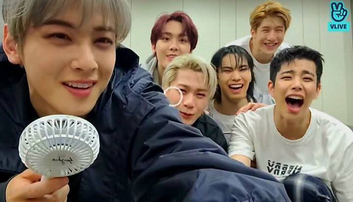 MJ (아스트로)의 비하인드 컷