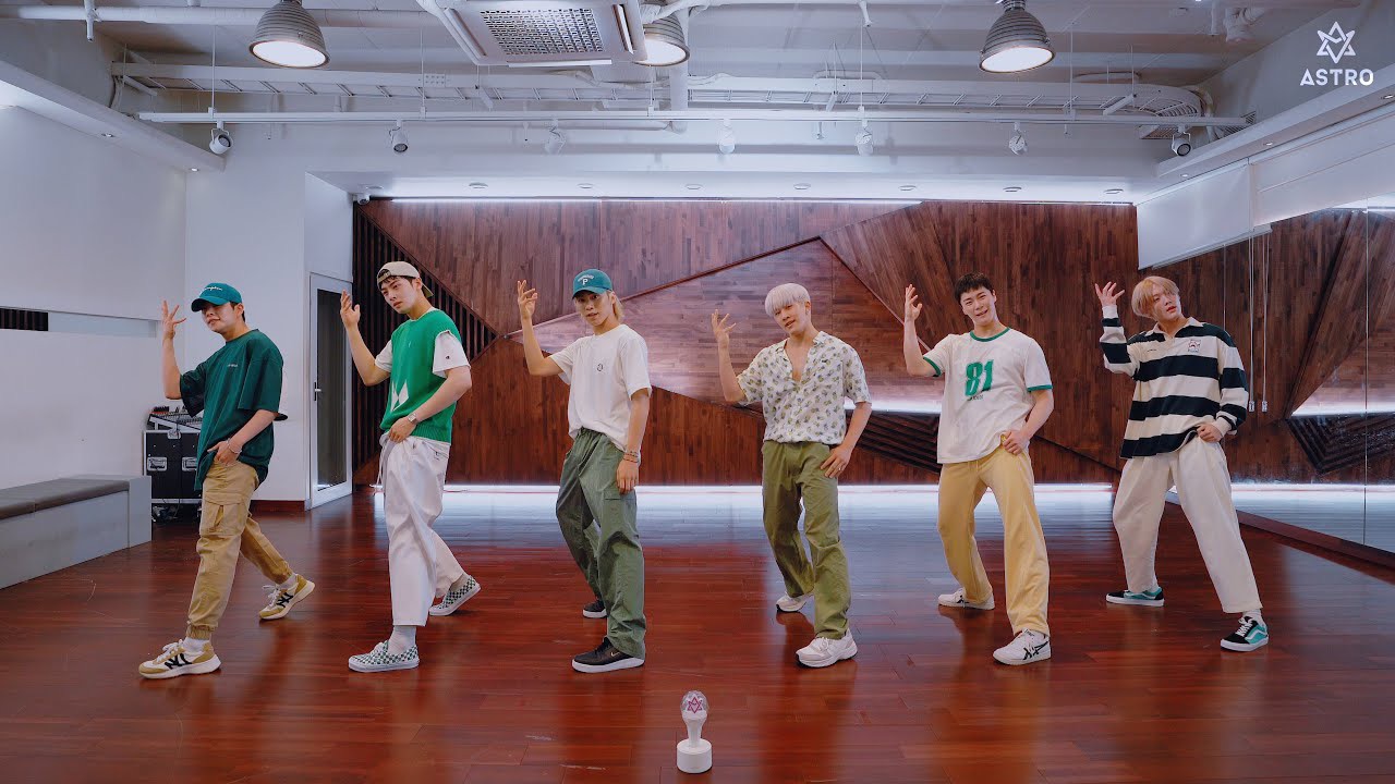 Latest photo of Moonbin (ASTRO)