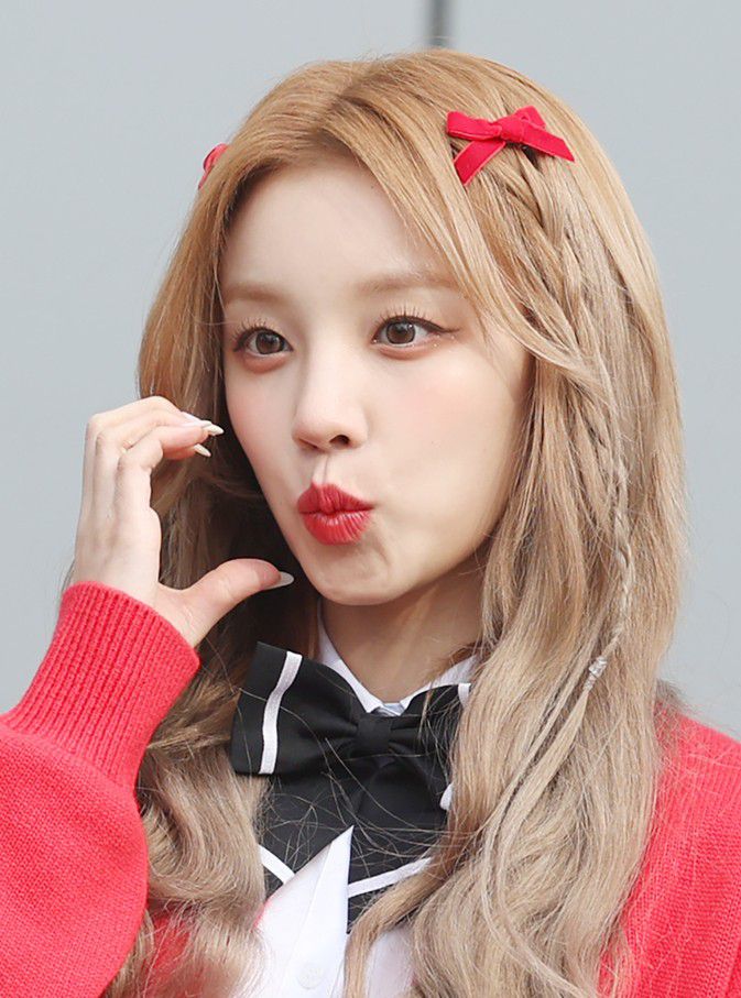 Behind-the-scenes cut of Yuqi (i-dle)