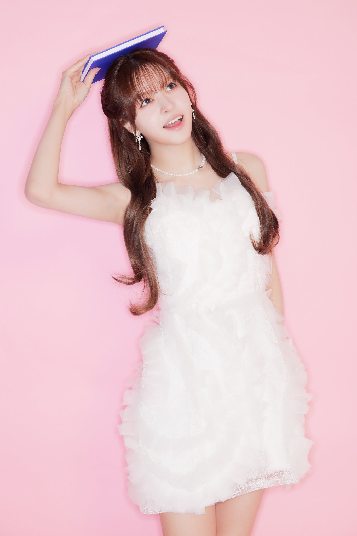 Behind-the-scenes cut of NMIXX