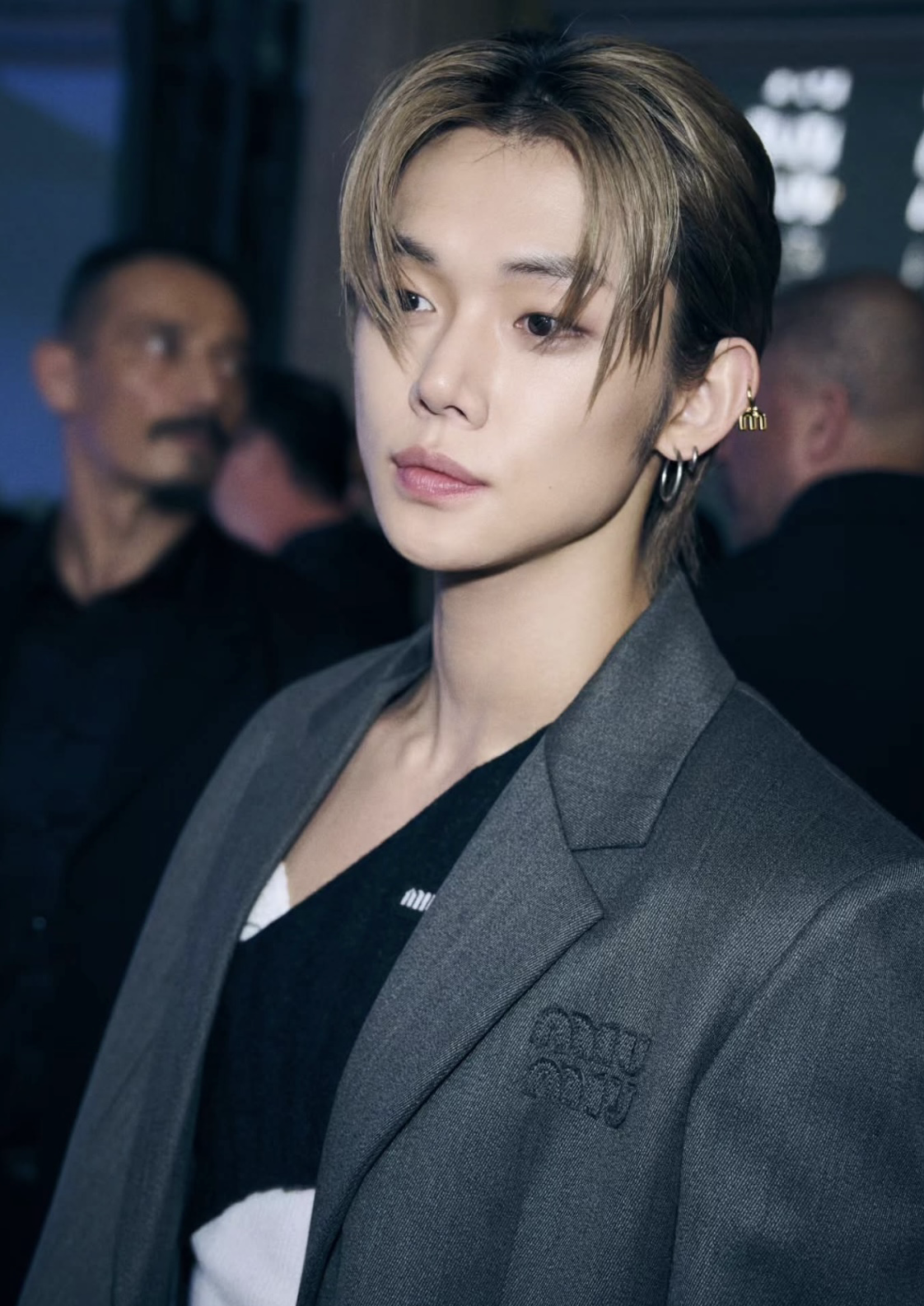 然竣 (TOMORROW X TOGETHER)的幕後花絮