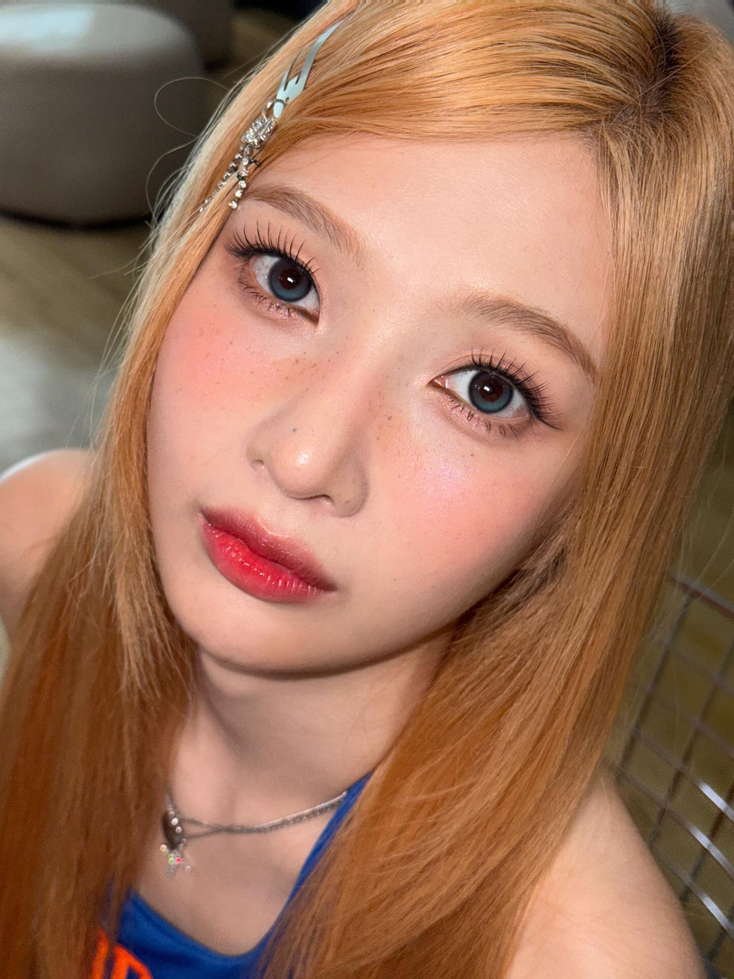 Behind-the-scenes cut of Joy (Red Velvet)