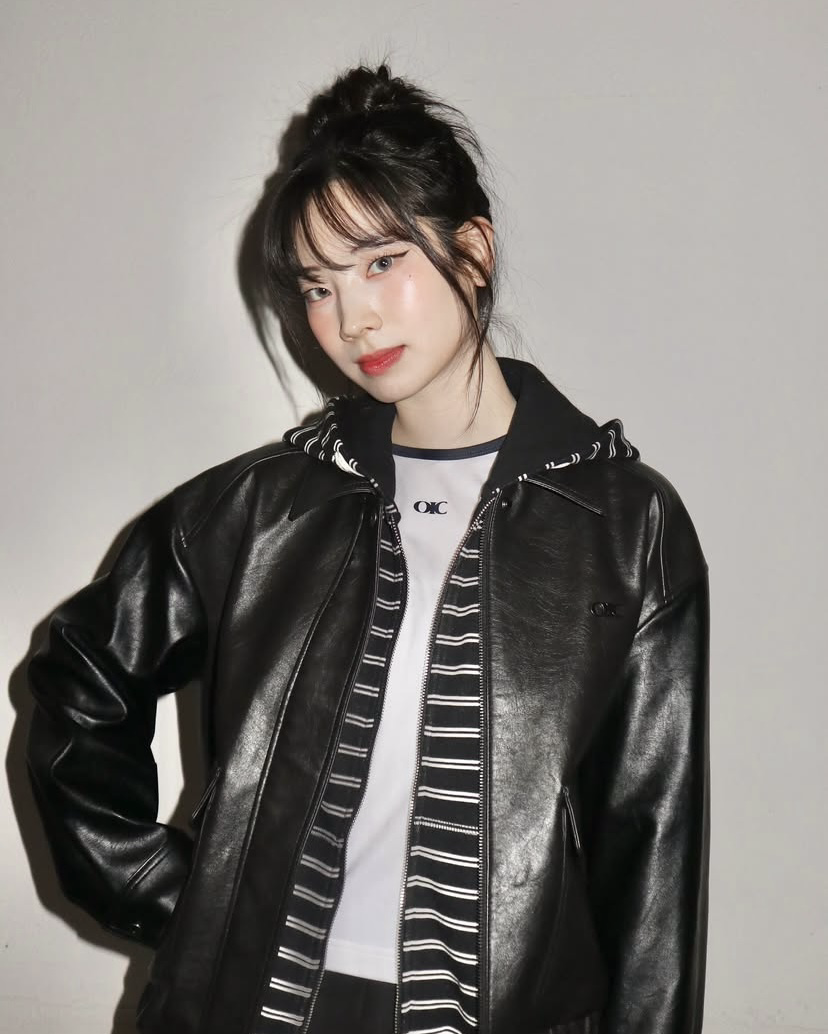 Behind-the-scenes cut of Dahyun (TWICE)