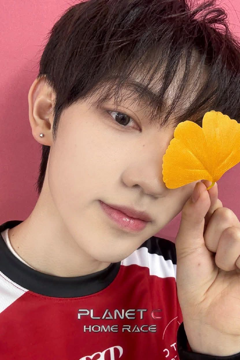 Behind-the-scenes cut of Fan Zheyi