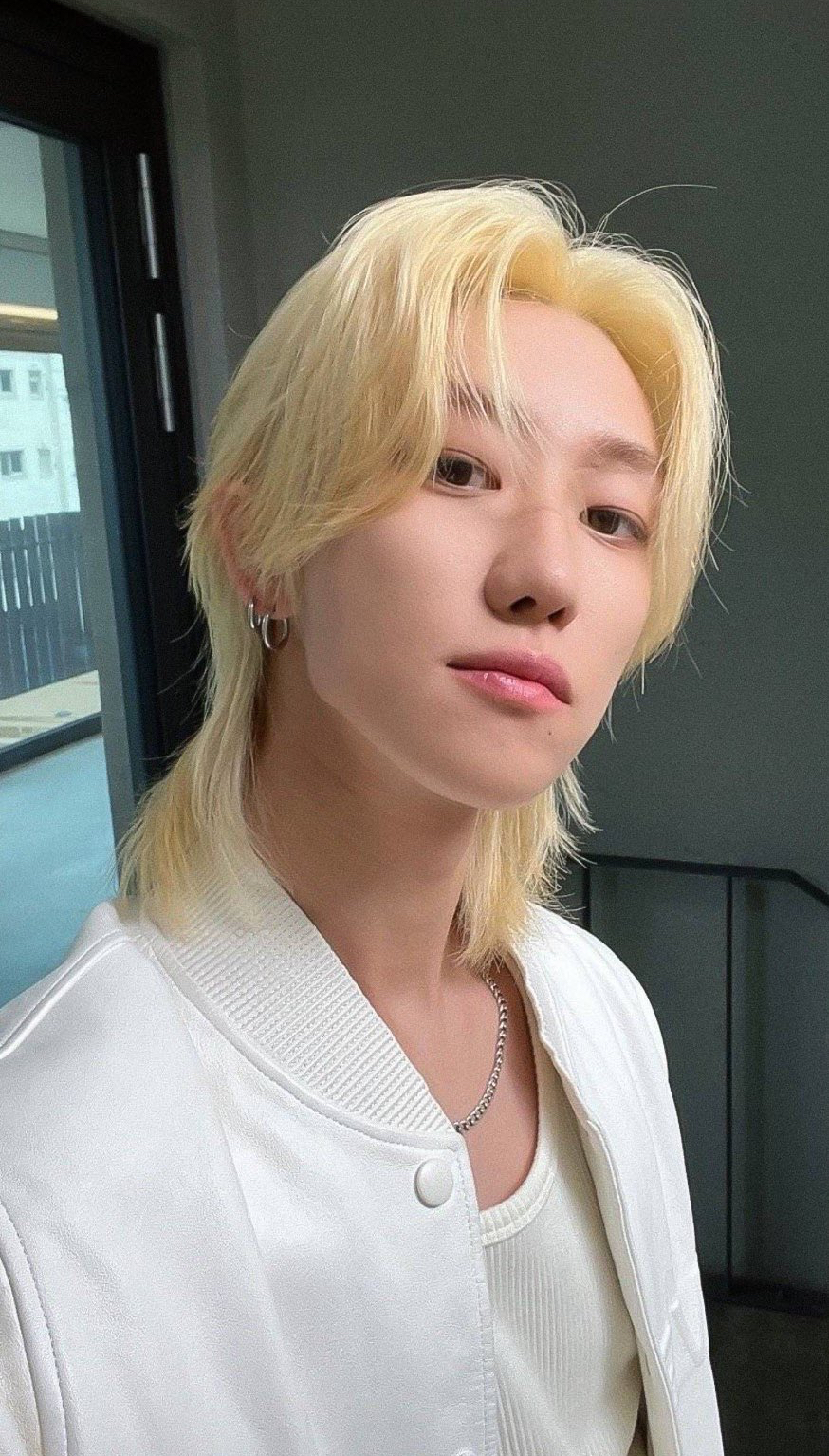Behind-the-scenes cut of The 8 (SEVENTEEN)