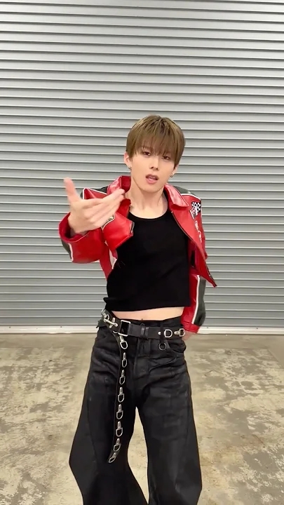 Today's most popular wallpaper in the Kyosuke (aoen) community