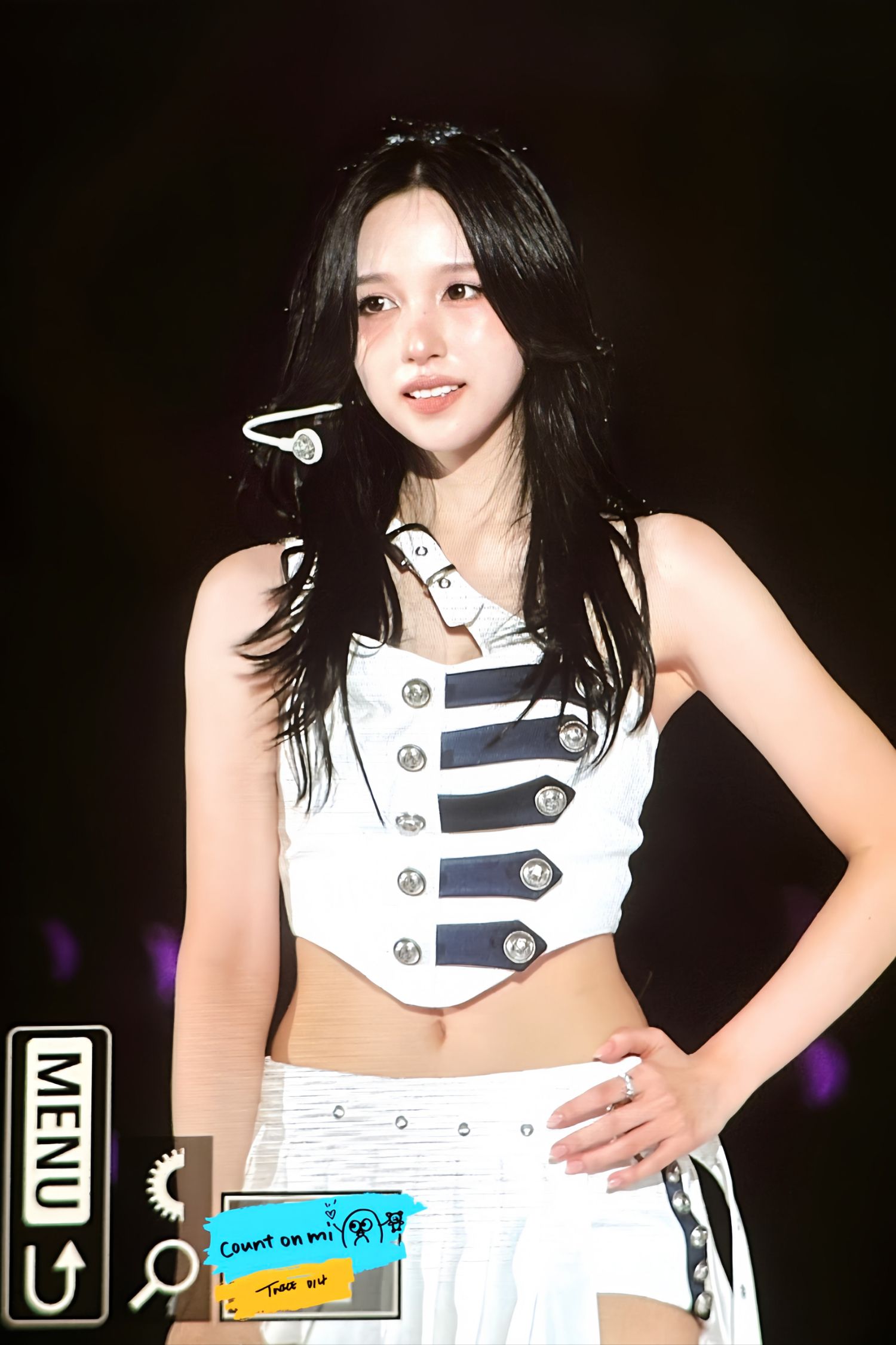 Potret di balik layar Mina (TWICE)