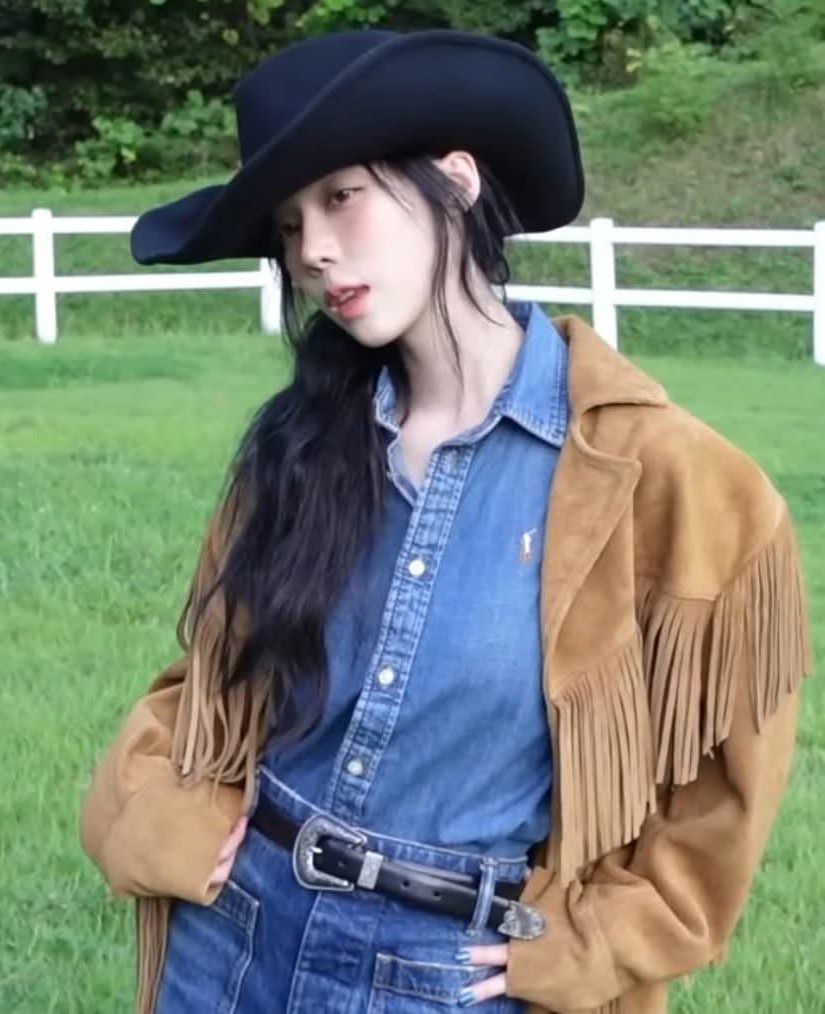 Latest photo of Winter (aespa)