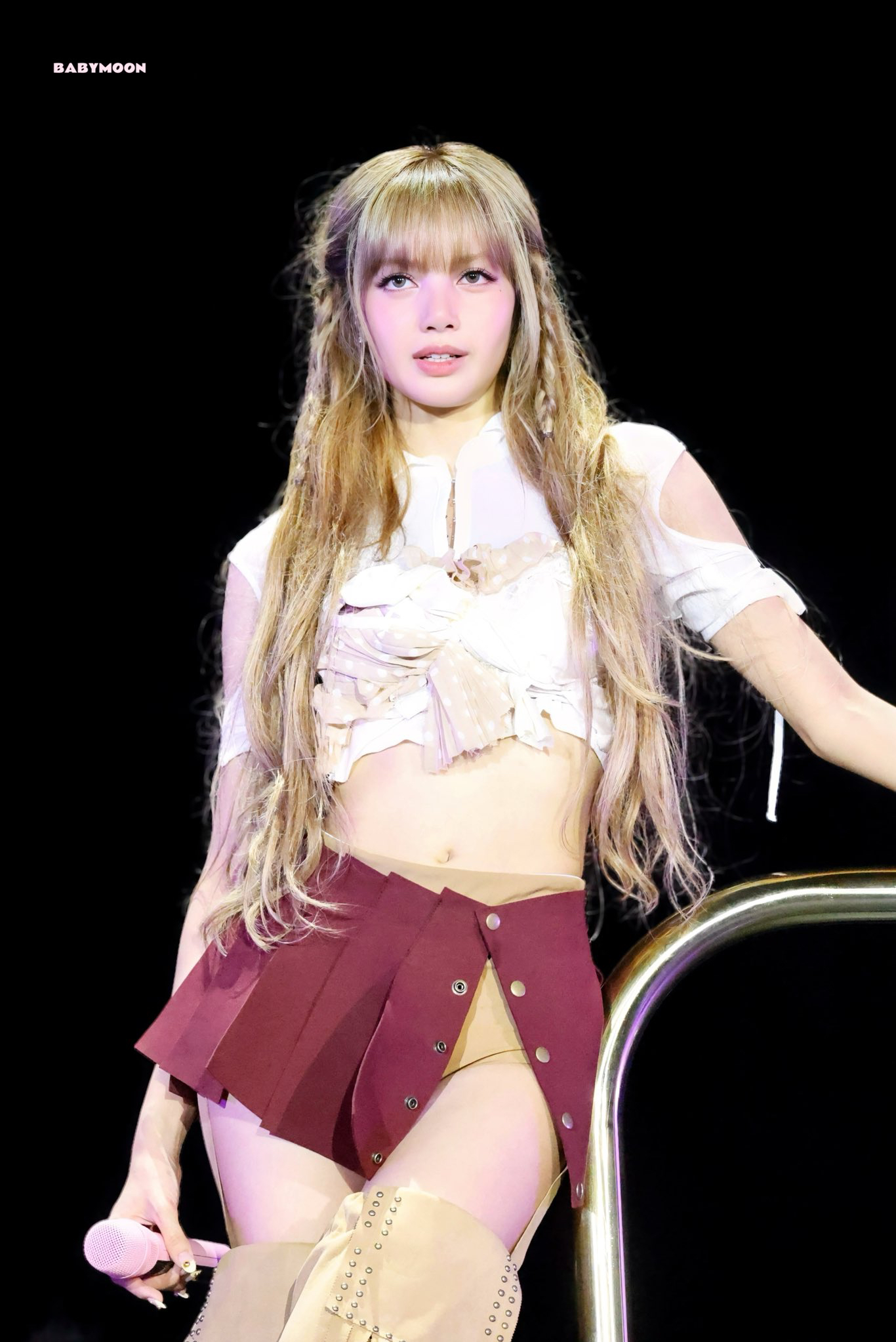 Lisa (BLACKPINK)粉丝拍下的瞬间