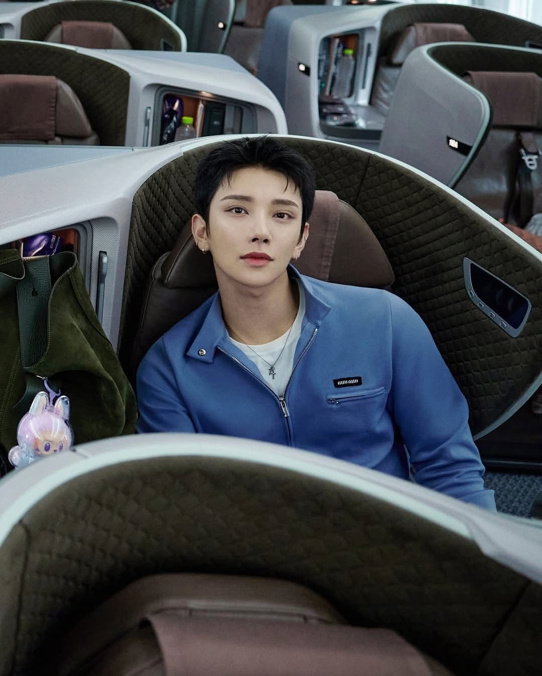 A moment captured by Joshua (SEVENTEEN)'s fan