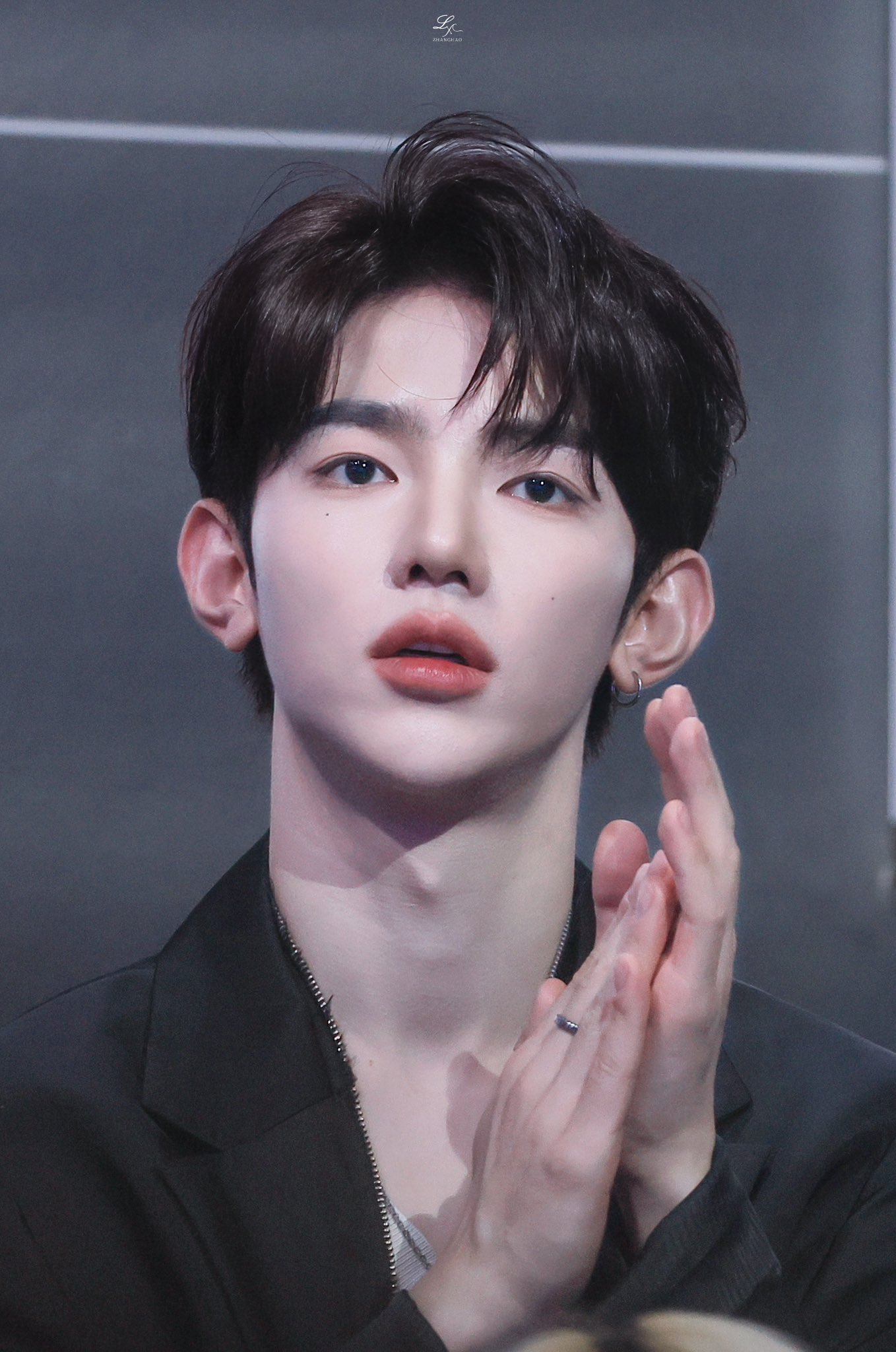 Momen yang diabadikan oleh penggemar Zhang Hao (ZEROBASEONE)