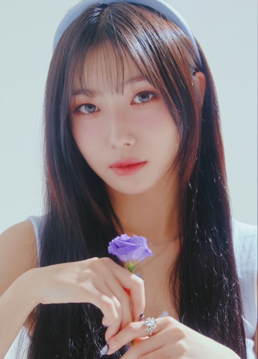 Behind-the-scenes cut of Seo Youngeun (Kep1er)