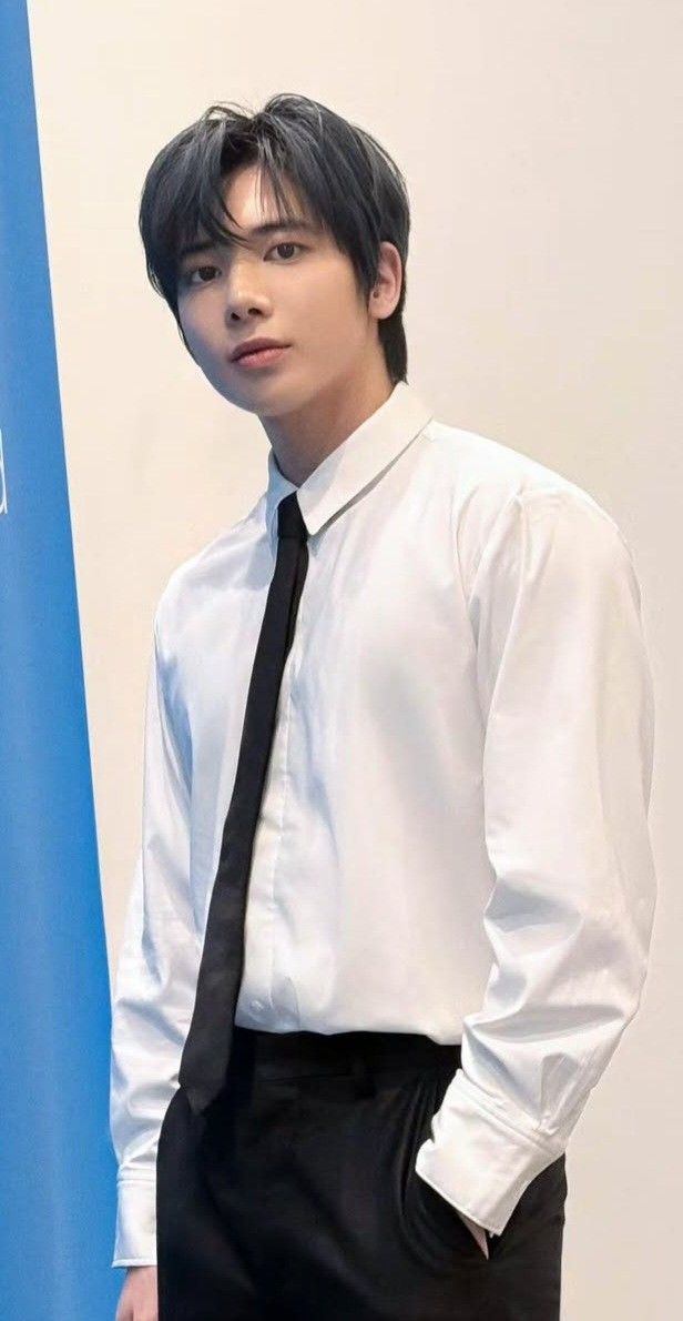 Today's most popular wallpaper in the Taehyun (TOMORROW X TOGETHER) community