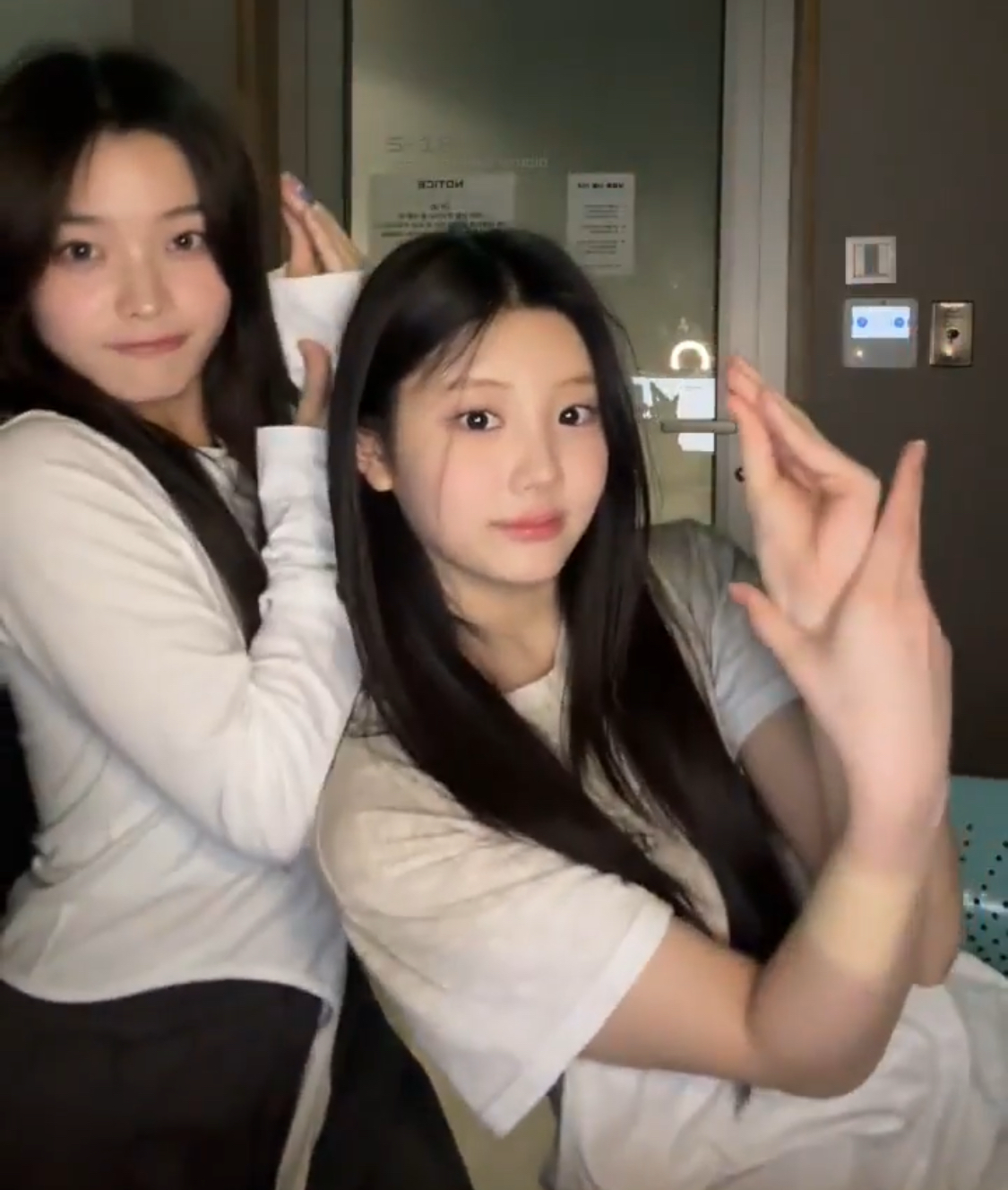Behind-the-scenes cut of Wonhee (ILLIT)