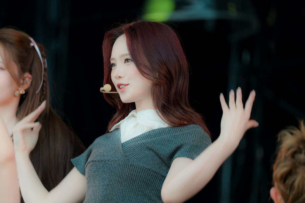 A moment captured by NiziU's fan