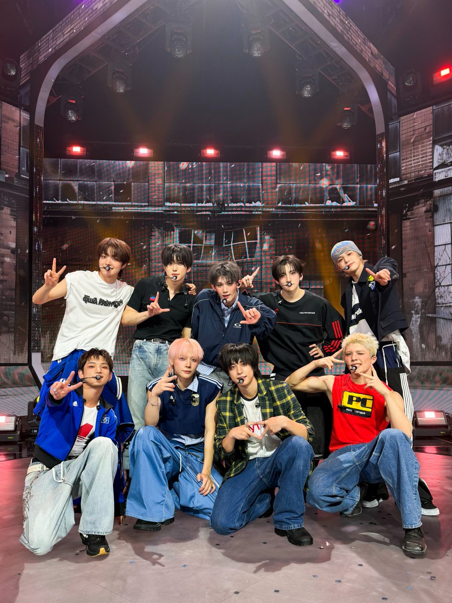 Behind-the-scenes cut of &TEAM