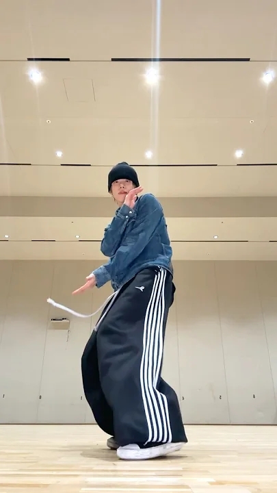 ヨンジュン (TOMORROW X TOGETHER)ファンがシェアした感性あふれる壁紙