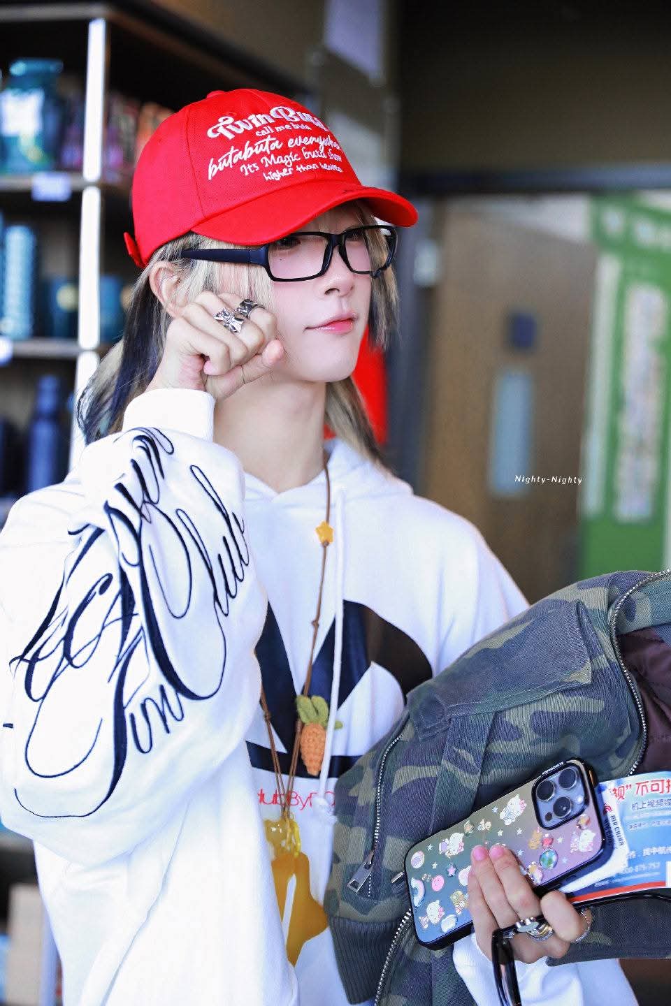 Latest photo of Hu Yetao (NexT1DE)