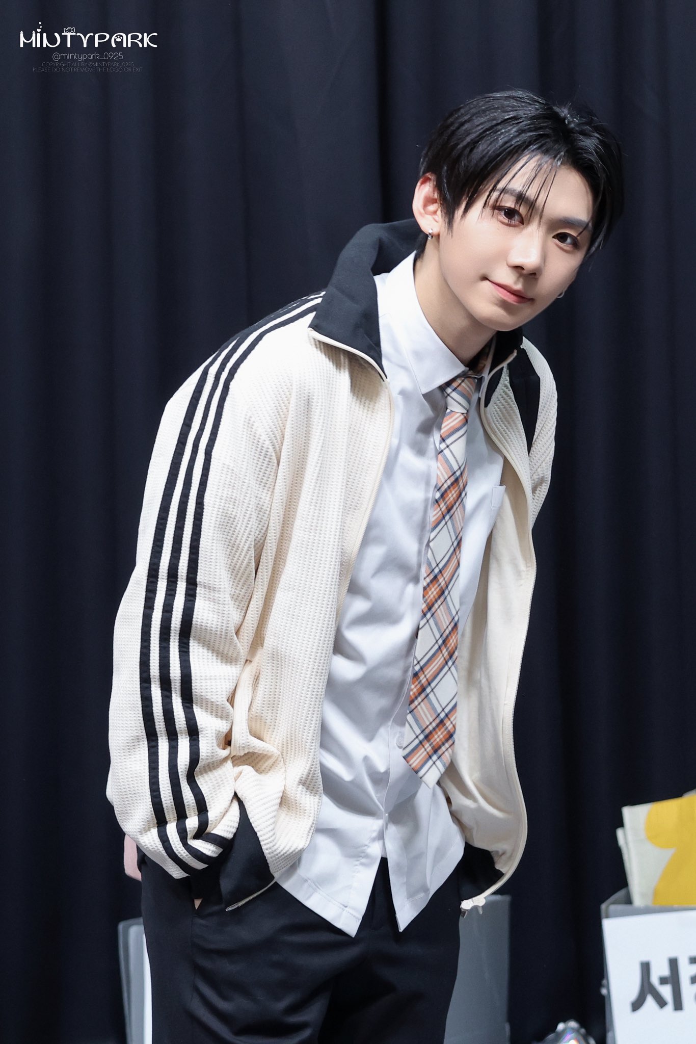 Latest photo of Park Han (AHOF)