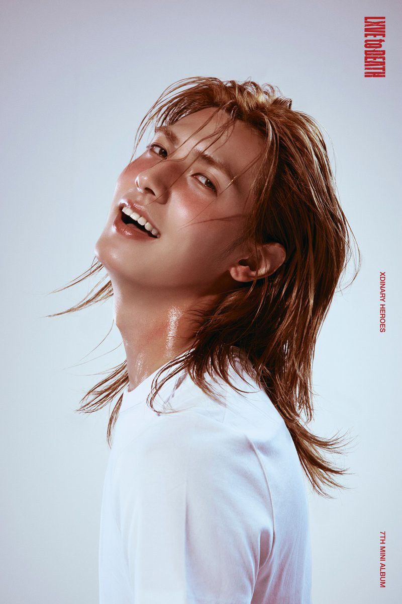 A moment captured by Xdinary Heroes's fan