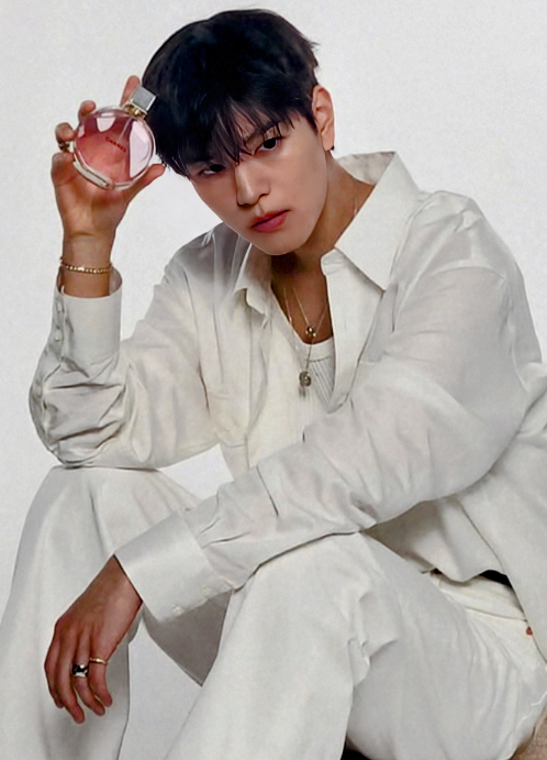 Behind-the-scenes cut of Seungmin (Stray Kids)
