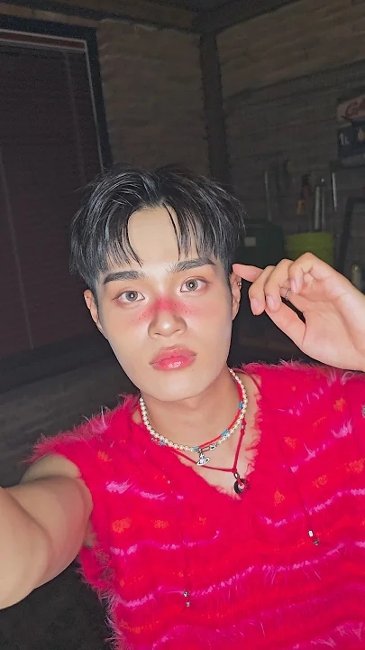 Today's most popular wallpaper in the Lee Daehwi (AB6IX) community