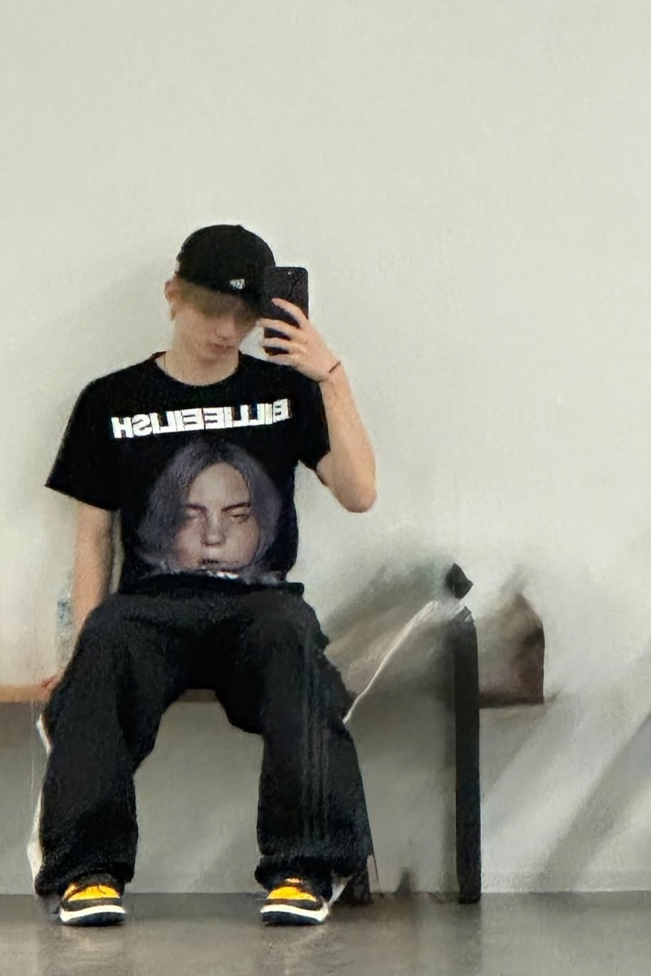 Behind-the-scenes cut of Kyosuke (aoen)