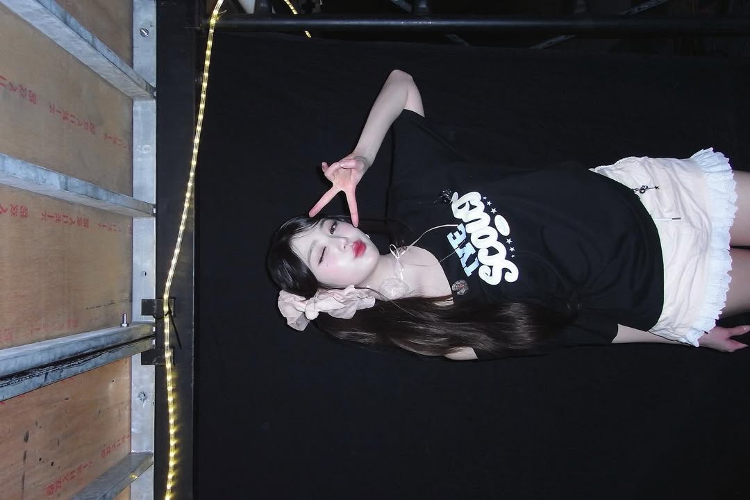 Behind-the-scenes cut of Jang Wonyoung (IVE)
