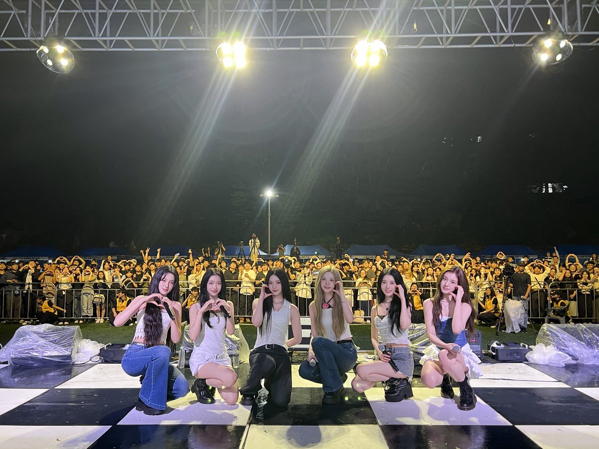 STAYC의 비하인드 컷