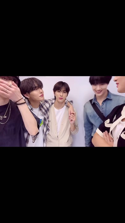 Today's most popular wallpaper in the Bae Jinyoung community