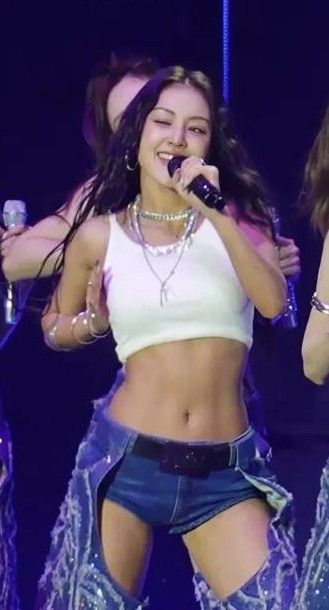 ジヒョ (TWICE)の最近の活動写真