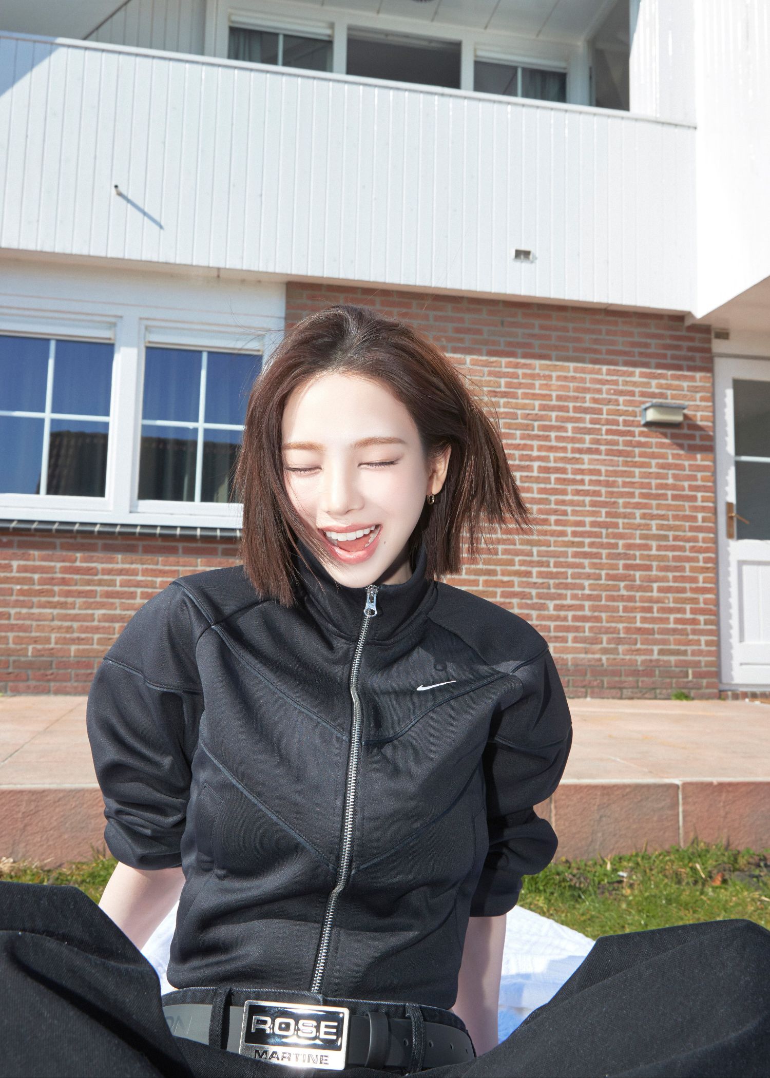 Behind-the-scenes cut of Karina (aespa)